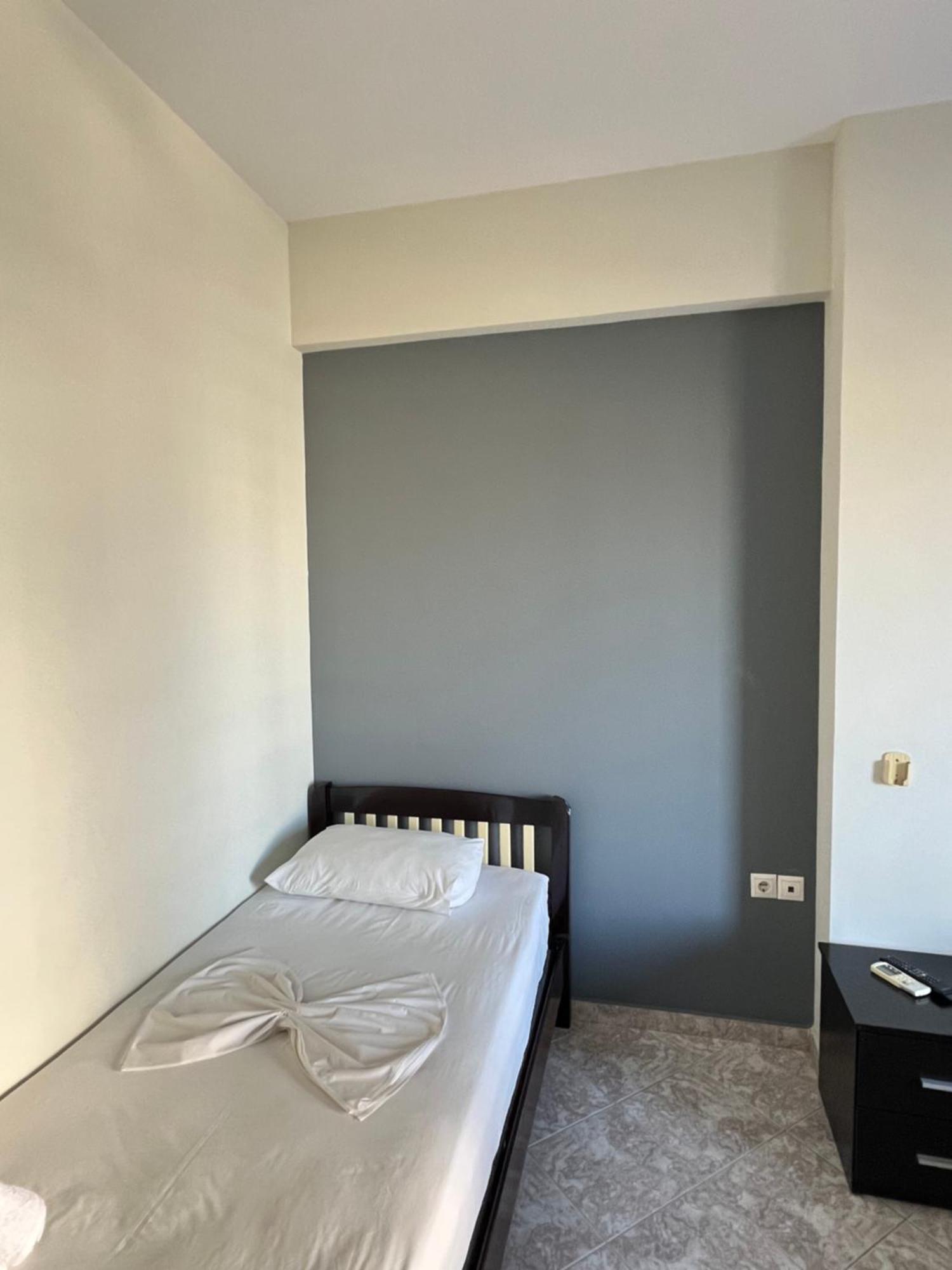 Prive City Hotel Sarandë Buitenkant foto